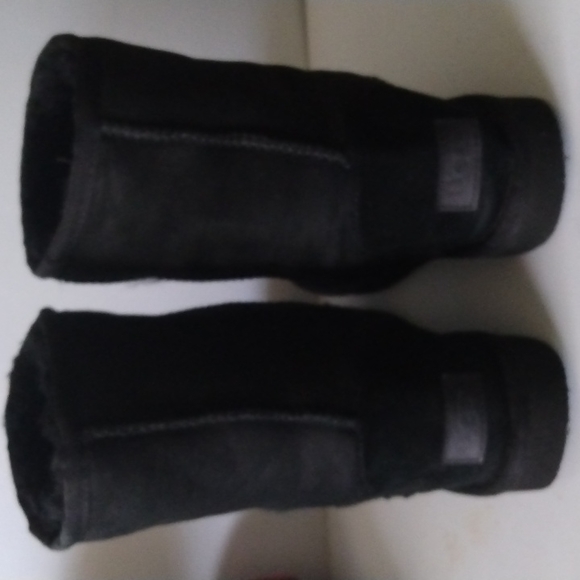 UGG BOOTS CORTAS - Picture 3 of 10